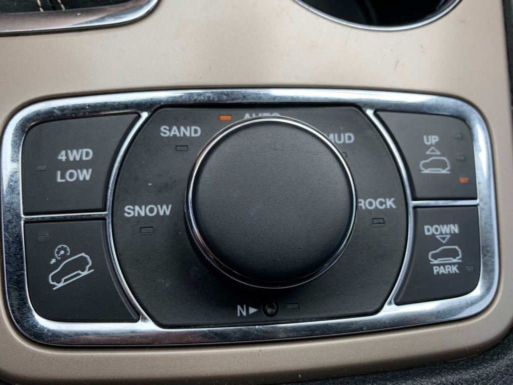 2016 Jeep Grand Cherokee Limited - Photo 15