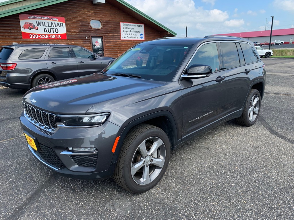 2022 Jeep Grand Cherokee Limited's photo