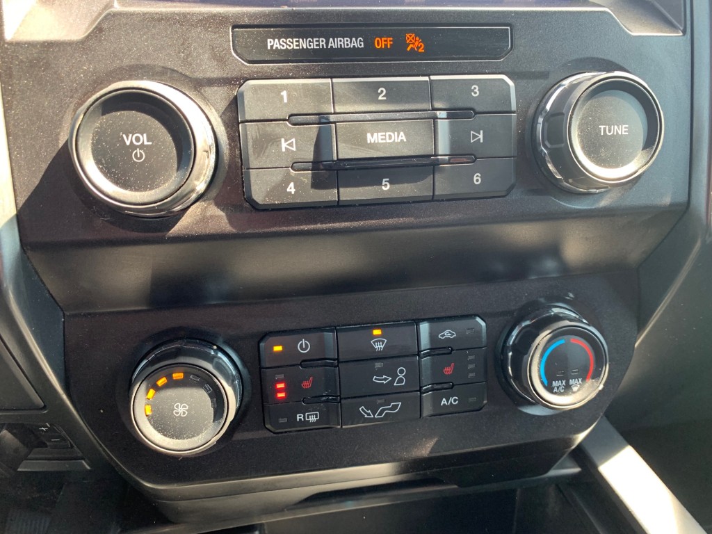 2020 Ford F-150 XLT - Photo 11
