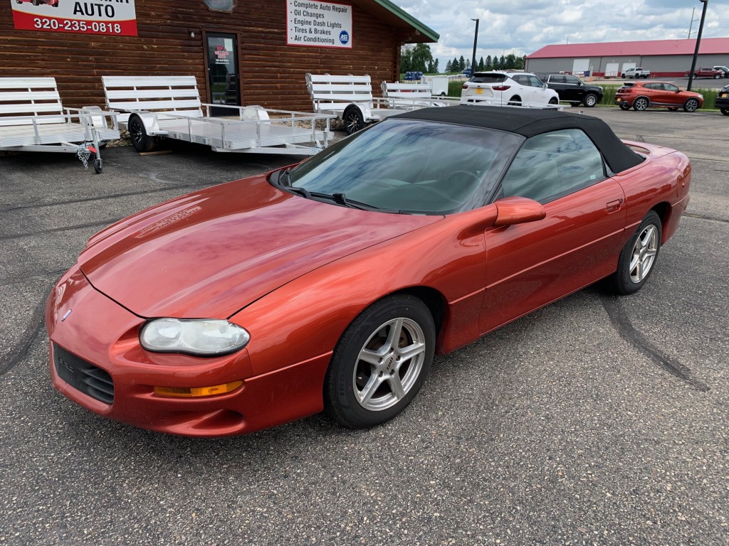 2001 Chevrolet Camaro's photo